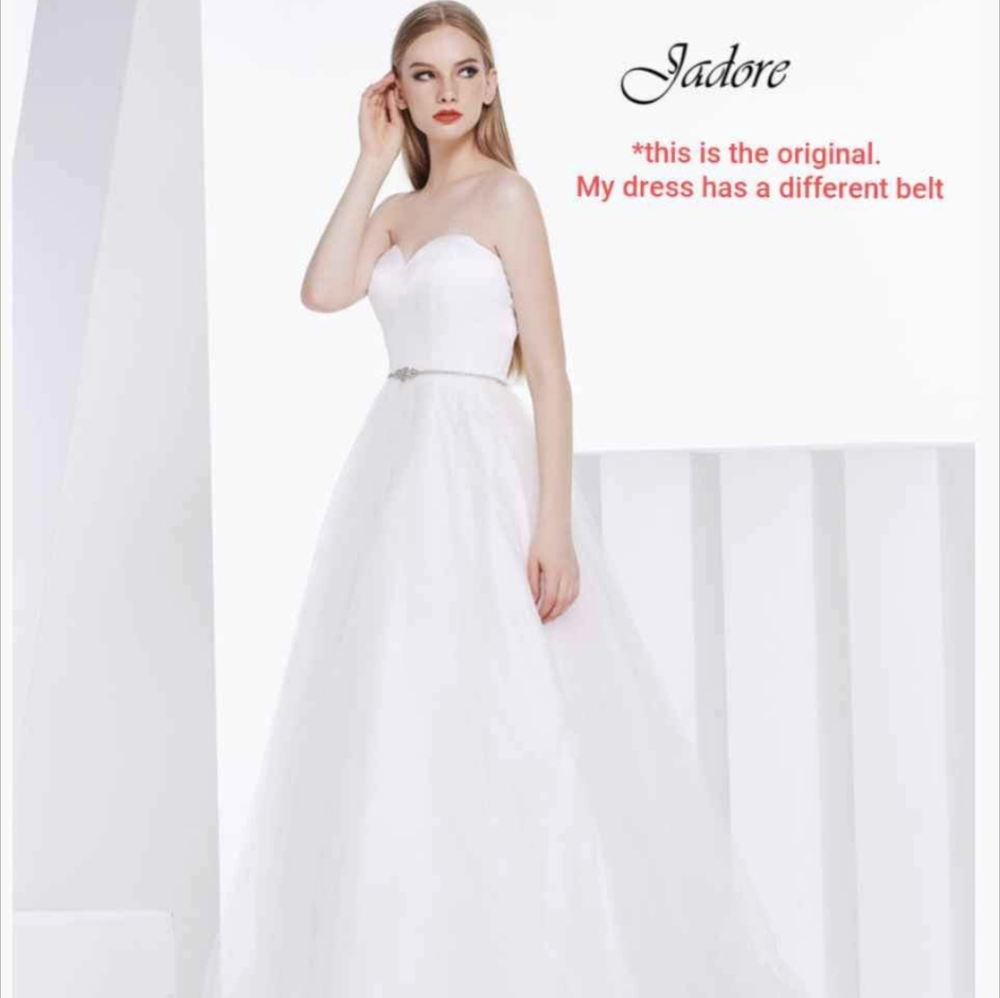 J'adore A-Line Wedding Dress size 4 (street size 0 - 2)